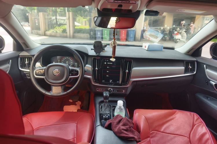 Used Volvo S90 2019 T4 Zhiyi Edition Center Console