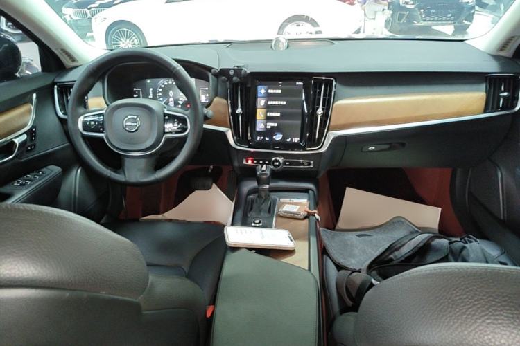 Used Volvo S90 2019 T5 Zhiyi Edition Center Console
