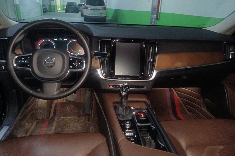 Used Volvo S90 2019 T5 Zhiyuan Edition Center Console