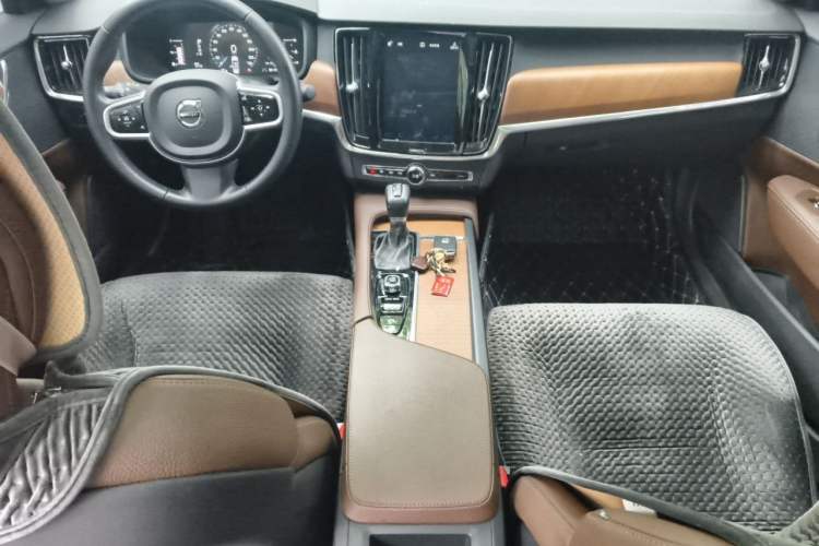 Used Volvo S90 2019 T5 Zhiyi Edition Center Console
