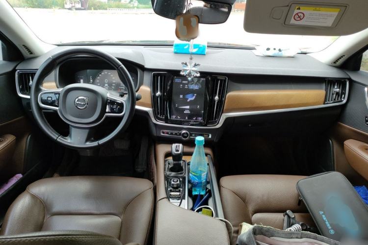 Used Volvo S90 2019 T5 Zhiyi Edition Center Console