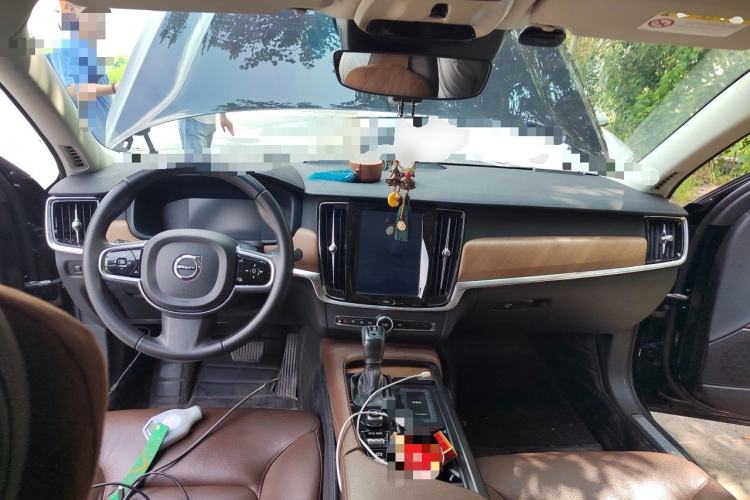 Used Volvo S90 2019 T5 Zhiyi Edition Center Console