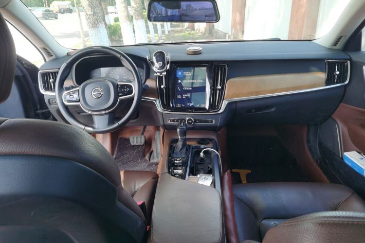 Used Volvo S90 2019 T5 Zhiyi Edition Center Console