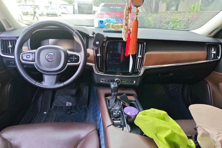 Used Volvo S90 2019 T5 Zhiyi Edition Center Console