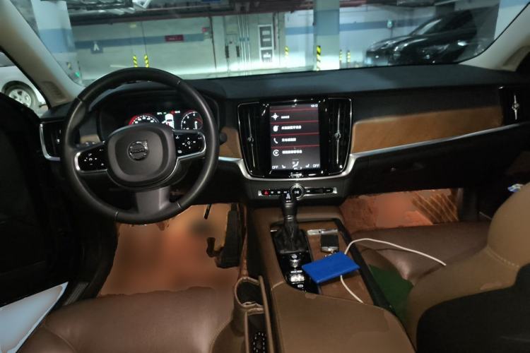 Used Volvo S90 2019 T5 Zhiyuan Edition Center Console