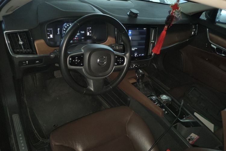 Used Volvo S90 2019 T5 Zhiyi Edition Center Console
