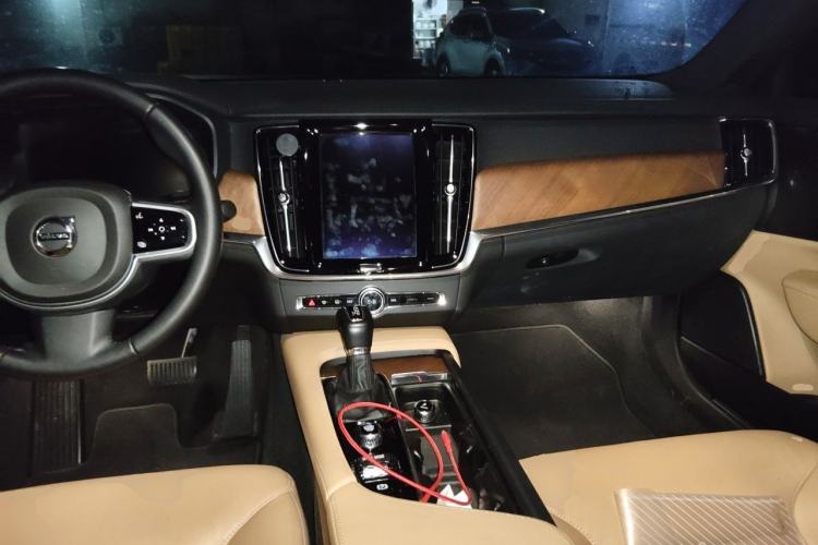Used Volvo S90 2019 T5 Zhiyuan Edition Center Console