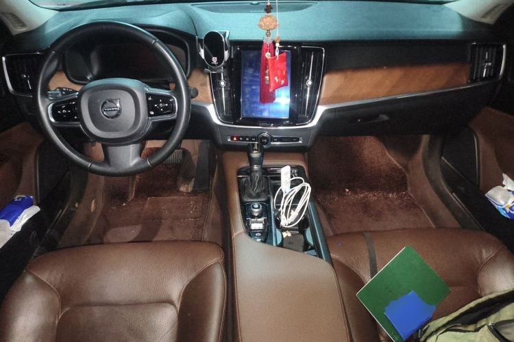Used Volvo S90 2019 T5 Zhiyuan Edition Center Console