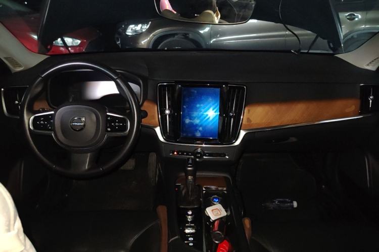 Used Volvo S90 2019 T5 Zhiyi Edition Center Console