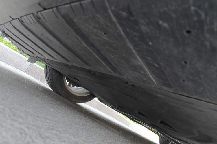Used Volvo S90 2019 T5 Zhiyuan Edition Chassis Front Left