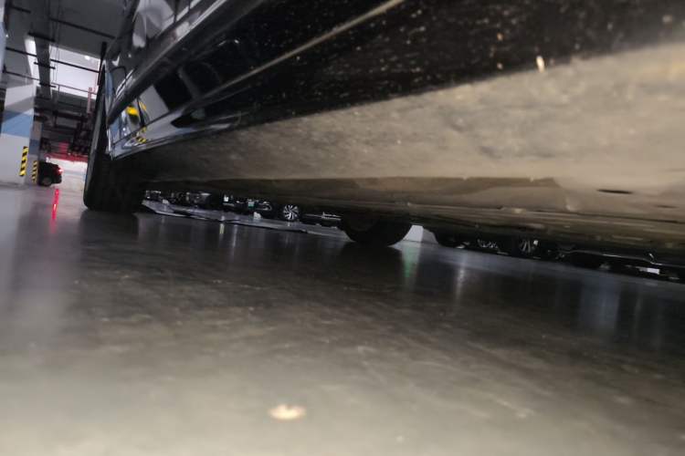 Used Volvo S90 2019 T5 Zhiyuan Edition Chassis Front Right