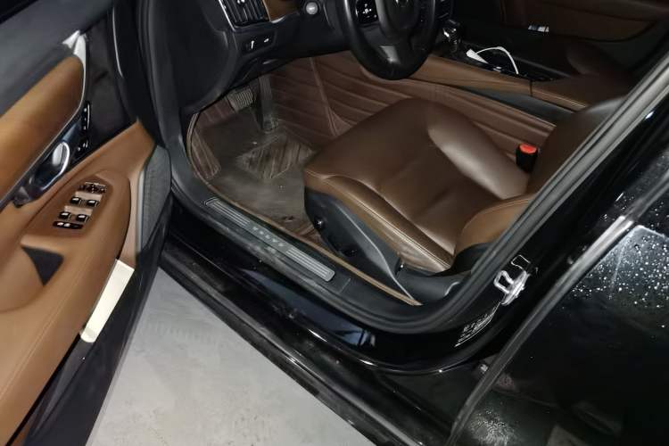 Used Volvo S90 2019 T5 Zhiyuan Edition Driver Seat