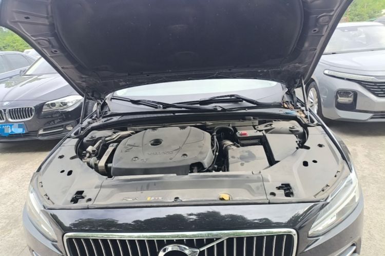 Used Volvo S90 2019 T5 Zhiyi Edition Engine Bay