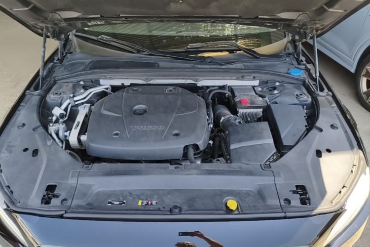 Used Volvo S90 2019 T5 Zhiyi Edition Engine Bay