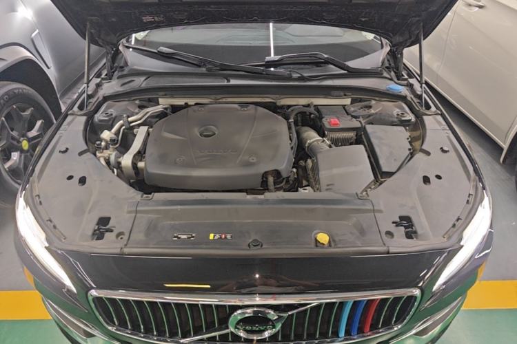 Used Volvo S90 2019 T5 Zhiyuan Edition Engine Bay