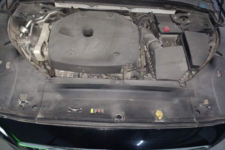 Used Volvo S90 2019 T5 Zhiyuan Edition Engine Bay