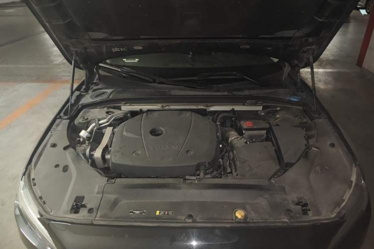 Used Volvo S90 2019 T5 Zhiyi Edition Engine Bay