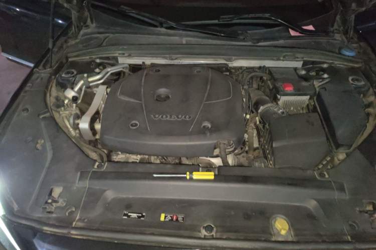 Used Volvo S90 2019 T5 Zhiyuan Edition Engine Bay