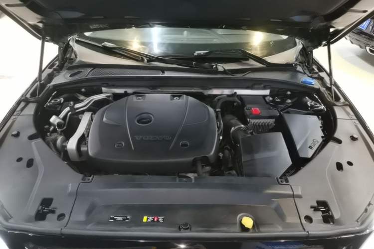 Used Volvo S90 2019 T5 Zhiya Edition Engine Bay