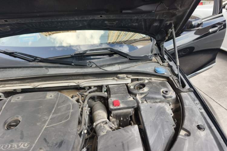 Used Volvo S90 2019 T4 Zhiyi Edition Engine Bay Left