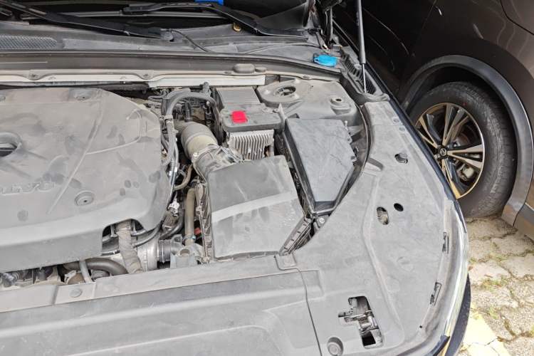 Used Volvo S90 2019 T5 Zhiyi Edition Engine Bay Left