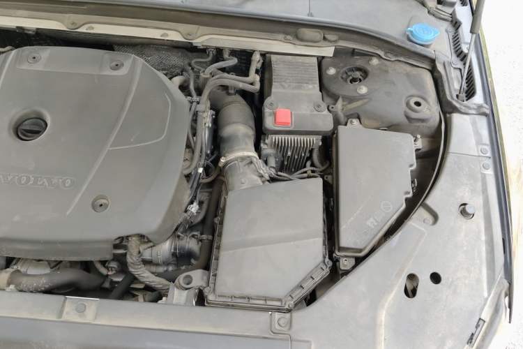 Used Volvo S90 2019 T5 Zhiyi Edition Engine Bay Left
