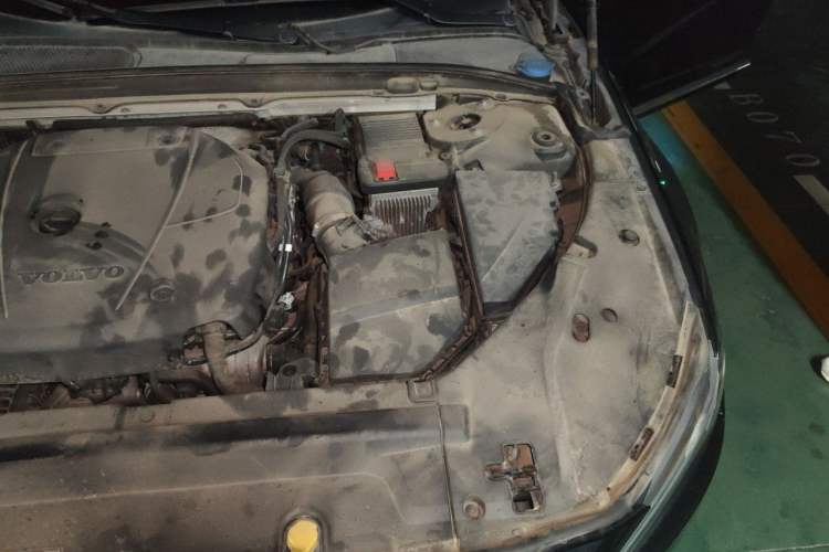 Used Volvo S90 2019 T5 Zhiyi Edition Engine Bay Left