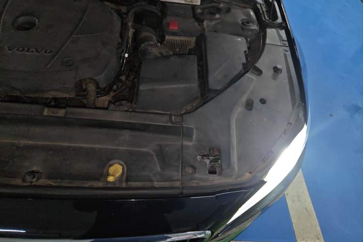 Used Volvo S90 2019 T5 Zhiyi Edition Engine Bay Left