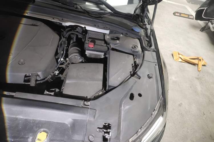 Used Volvo S90 2019 T5 Zhiyuan Edition Engine Bay Left
