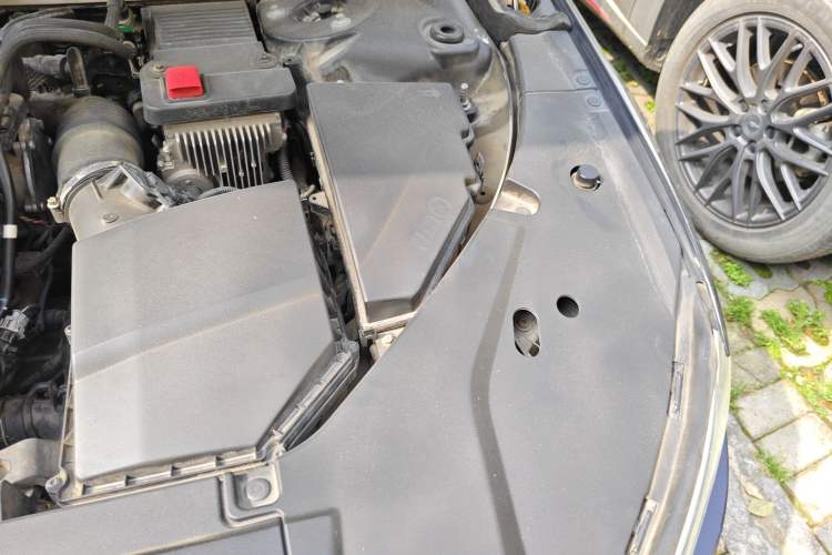 Used Volvo S90 2019 T5 Zhiyuan Edition Engine Bay Left
