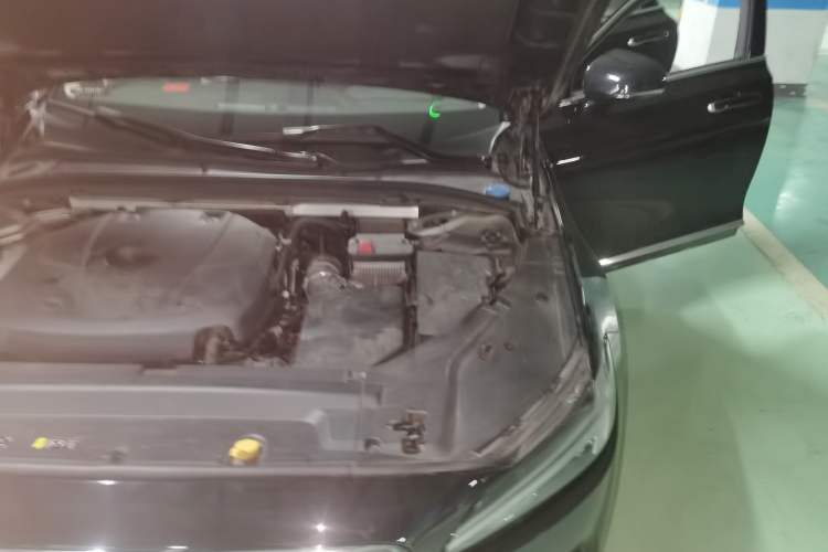 Used Volvo S90 2019 T4 Zhiyi Edition Engine Bay Left