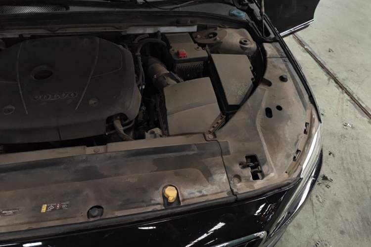 Used Volvo S90 2019 T5 Zhiyi Edition Engine Bay Left