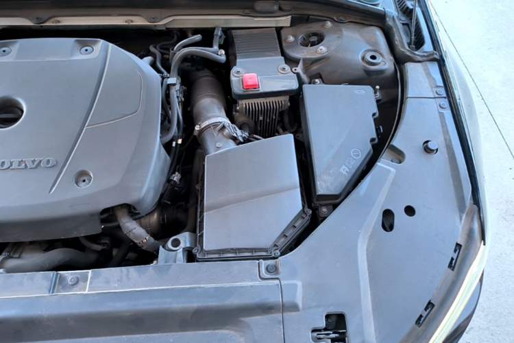 Used Volvo S90 2019 T5 Zhiyuan Edition Engine Bay Left
