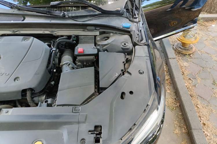 Used Volvo S90 2019 T5 Zhiyi Edition Engine Bay Left