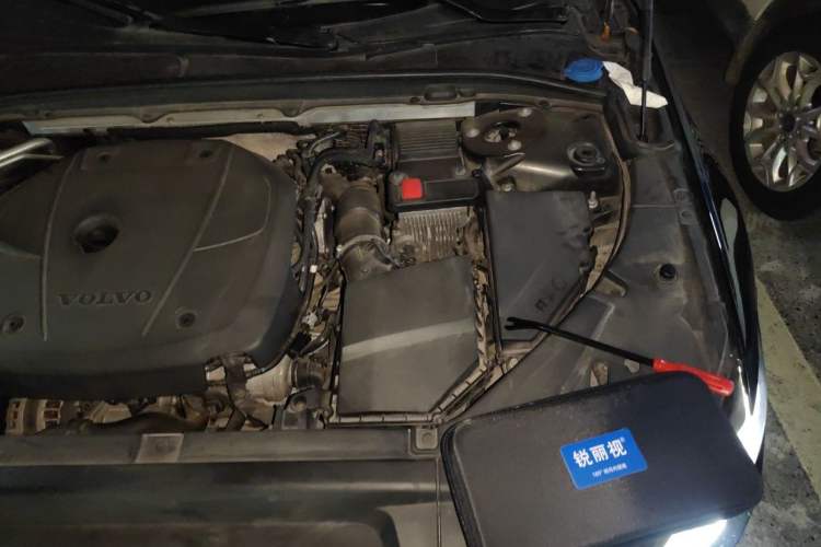 Used Volvo S90 2019 T5 Zhiyi Edition Engine Bay Left