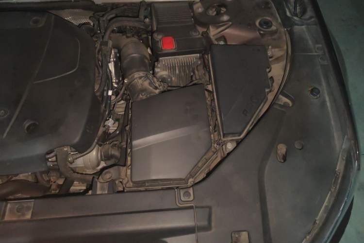 Used Volvo S90 2019 T5 Zhiya Edition Engine Bay Left