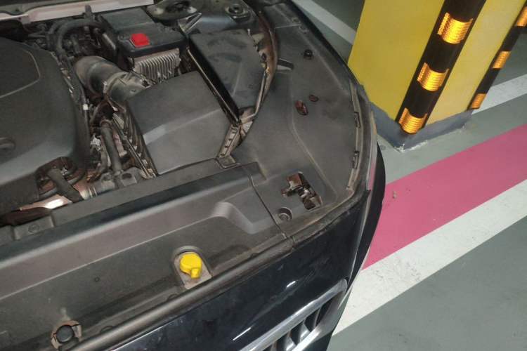 Used Volvo S90 2019 T5 Zhiyuan Edition Engine Bay Left