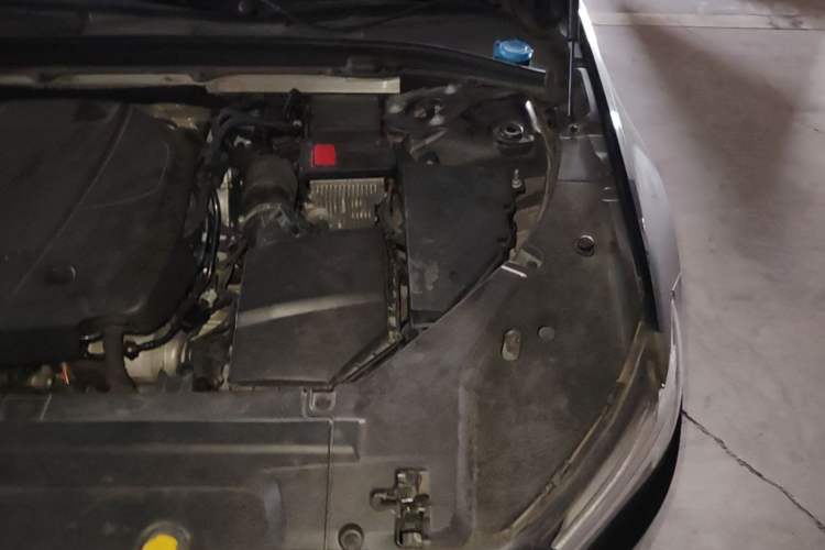 Used Volvo S90 2019 T5 Zhiyi Edition Engine Bay Left