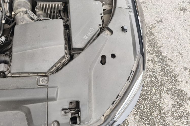 Used Volvo S90 2019 T5 Zhiyi Edition Engine Bay Left
