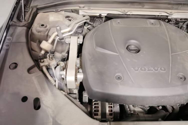 Used Volvo S90 2019 T5 Zhiyuan Edition Engine Bay Right