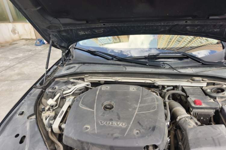 Used Volvo S90 2019 T4 Zhiyi Edition Engine Bay Right