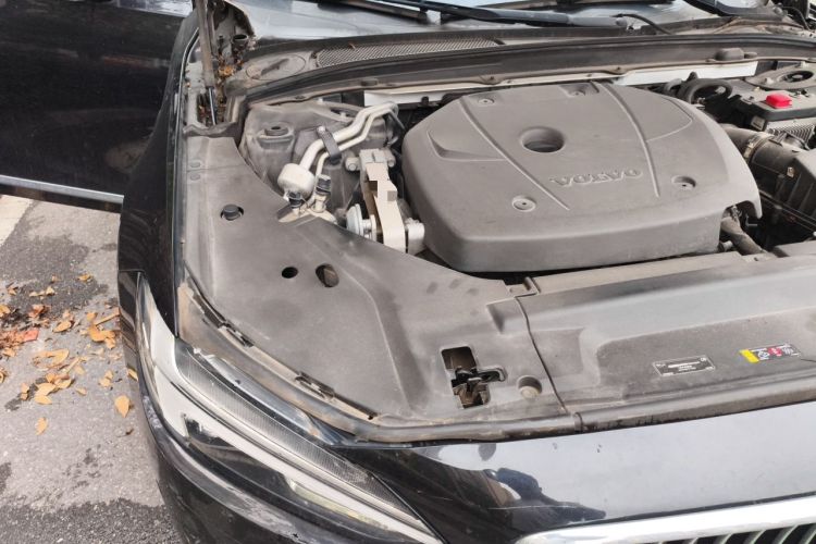 Used Volvo S90 2019 T5 Zhiyuan Edition Engine Bay Right