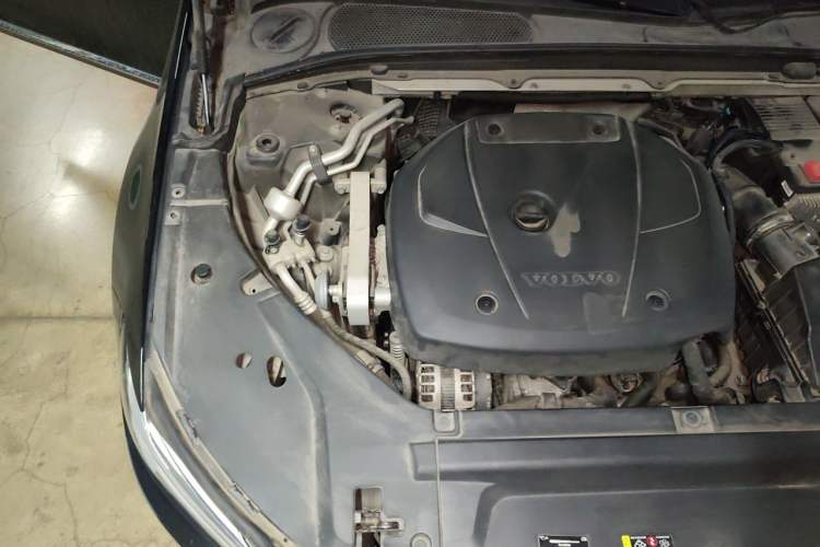 Used Volvo S90 2019 T5 Zhiyuan Edition Engine Bay Right