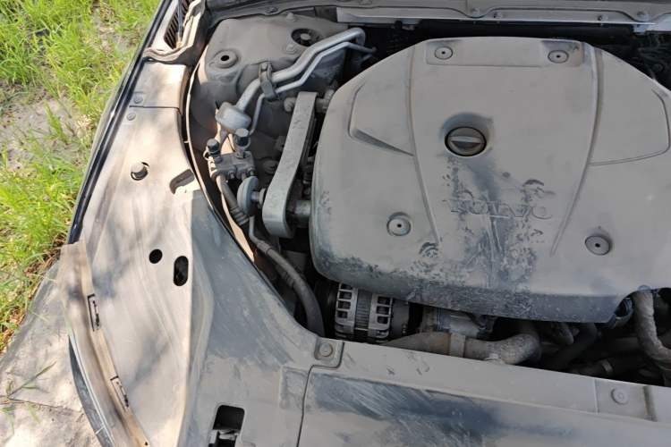 Used Volvo S90 2019 T5 Zhiyuan Edition Engine Bay Right