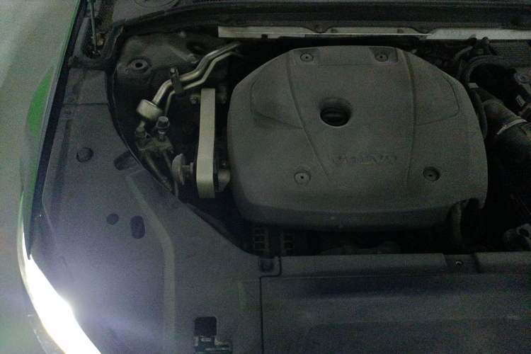 Used Volvo S90 2019 T5 Zhiyuan Edition Engine Bay Right