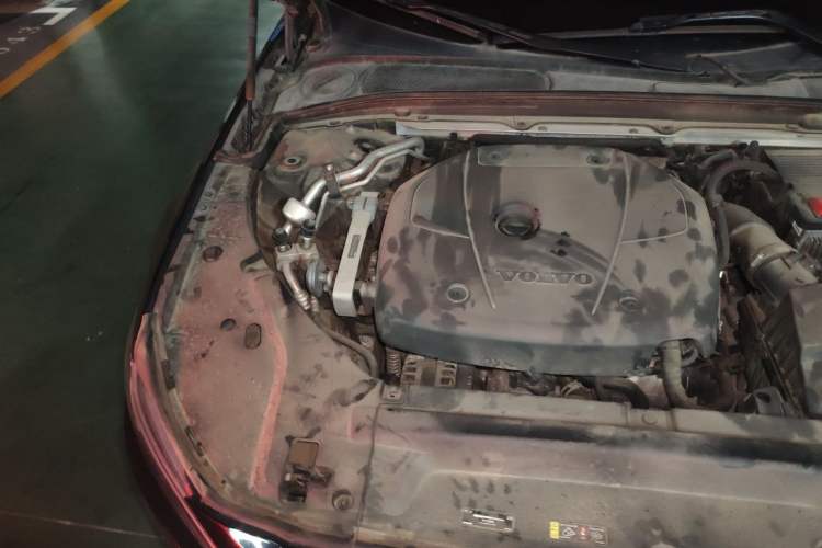 Used Volvo S90 2019 T5 Zhiyi Edition Engine Bay Right