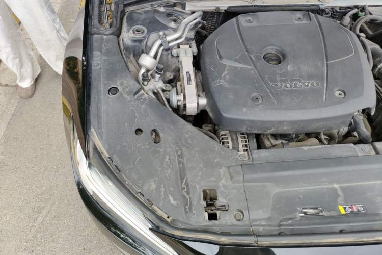 Used Volvo S90 2019 T5 Zhiyi Edition Engine Bay Right