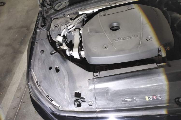 Used Volvo S90 2019 T5 Zhiyuan Edition Engine Bay Right