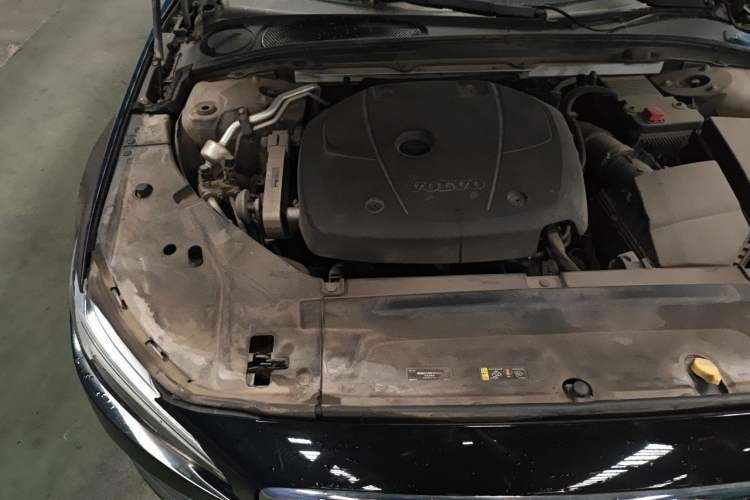 Used Volvo S90 2019 T5 Zhiyi Edition Engine Bay Right