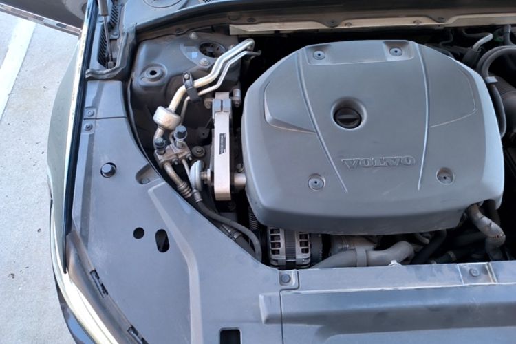 Used Volvo S90 2019 T5 Zhiyuan Edition Engine Bay Right